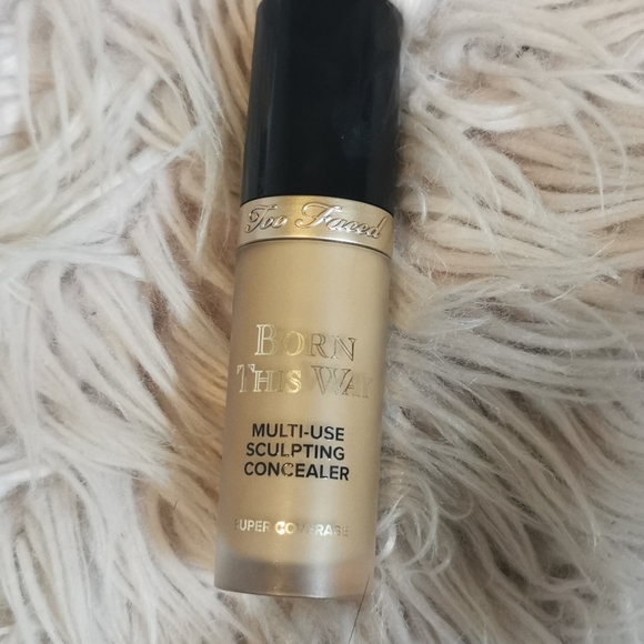 Too faced born this way concealer - Picture 1 of 2